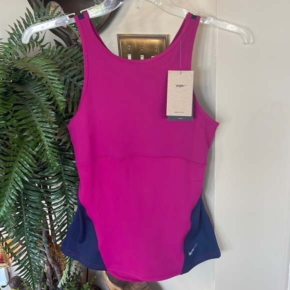 Brand New Nike Yoga Dri-Fit Training Tank Top Berry Racerback Crew Neck Stretchy - Picture 1 of 15